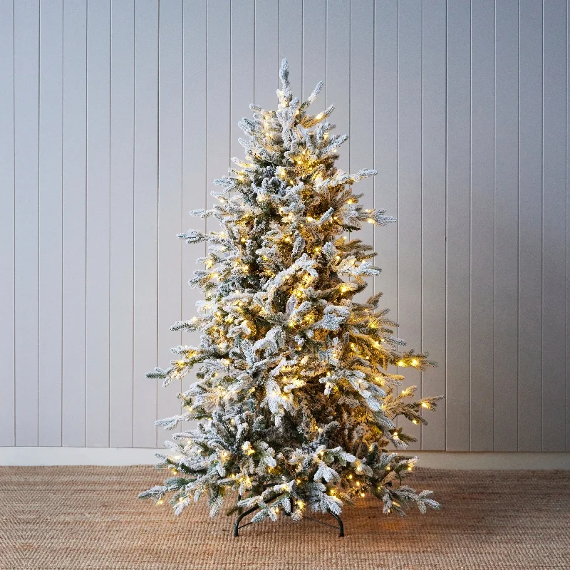 5.5 Ft Norwegian Pine Snow Tree - 420 Led